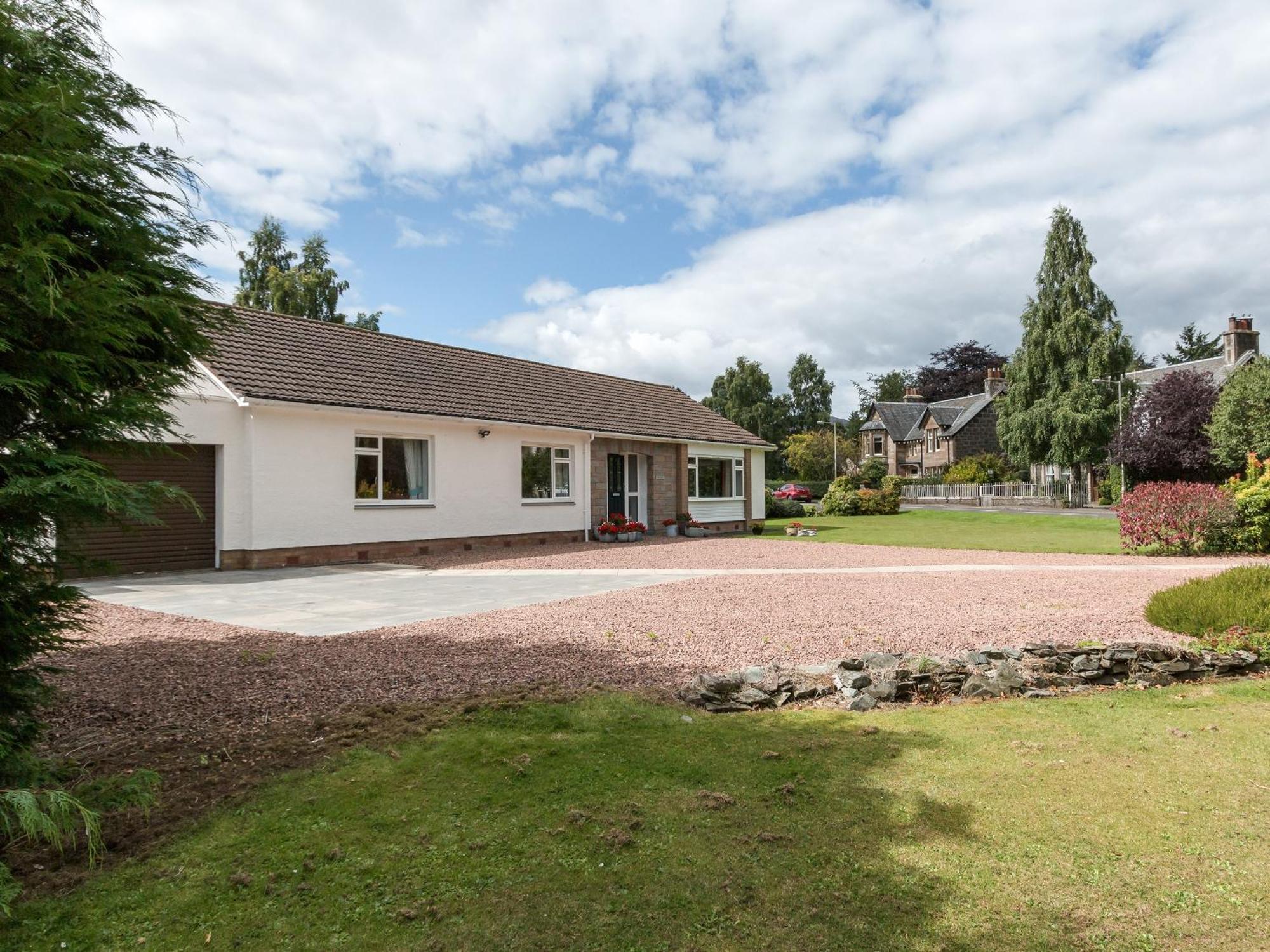 Sheeoch Villa Comrie Buitenkant foto